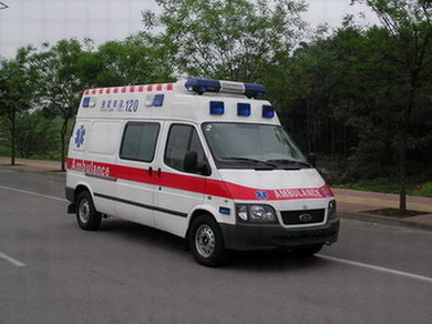 宜城市救护车护送
